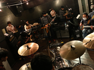 band1.jpg